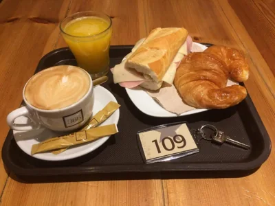 Hostal Iznájar Barcelona — foto 11
