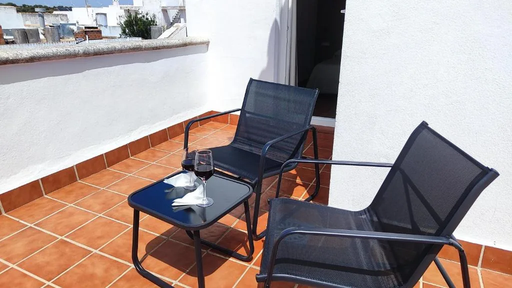 Habitación Doble con terraza — Hostal Jadraza