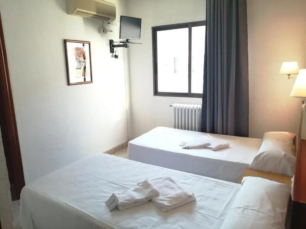Habitación Individual — Hostal Jaime I