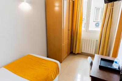 Hostal Josefina-Gran Vía — foto 8