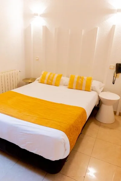 Hostal Josefina-Gran Vía — foto 10