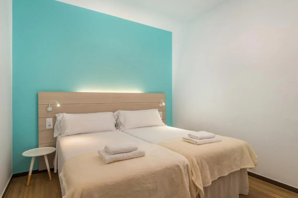 スーペリアダブルルーム（ベッド1台または2台） — Hostal Jume - Urban Rooms