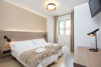 Hostal Jume - Urban Rooms — 写真 7