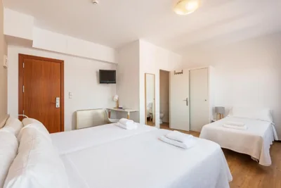 Hostal Jume - Urban Rooms — 写真 10