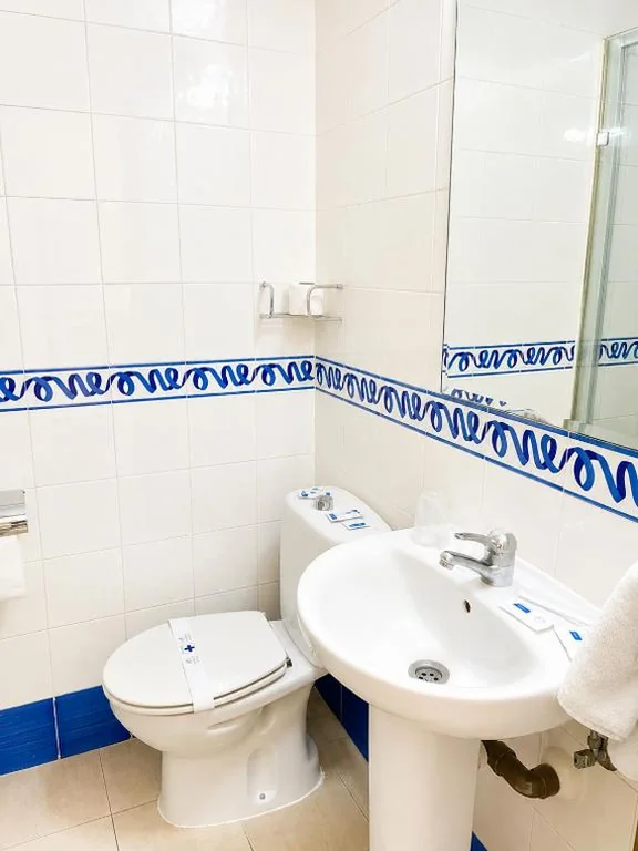 Habitación Doble — Hostal la Abuela