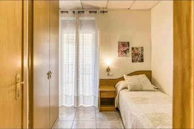 Hostal La Barretina — foto 2