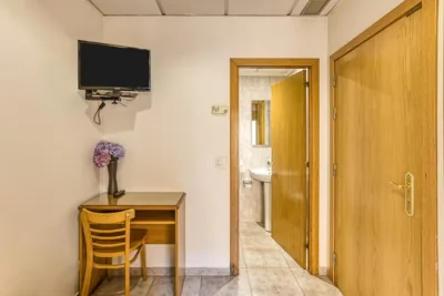 Hostal La Barretina — foto 10