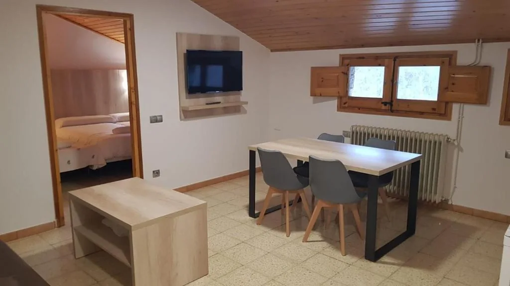 Studio-Apartment — Hostal La Cabanya