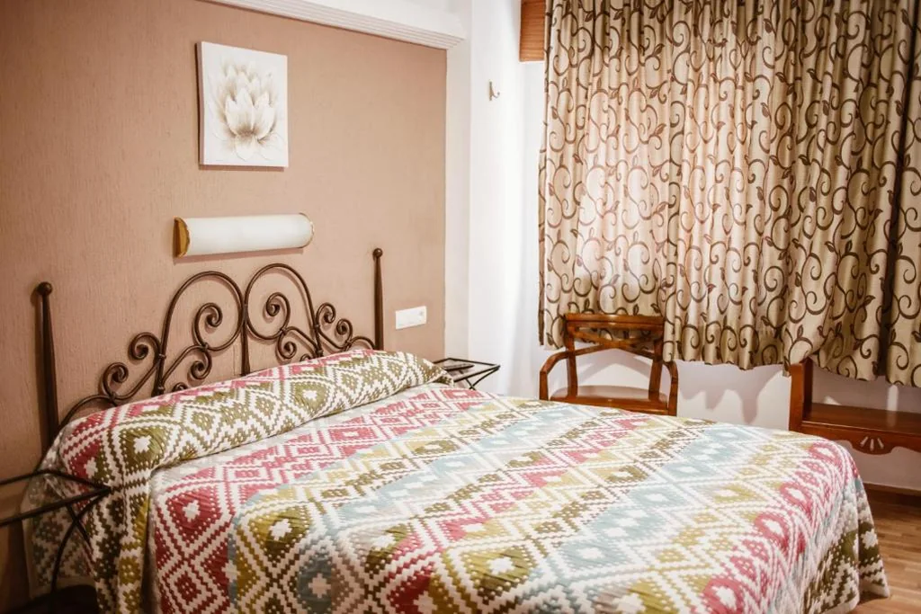 Habitación Doble - 1 o 2 camas — Hostal la Campana