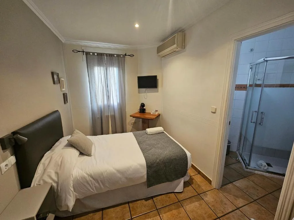 Camera singola — Hostal La Campana