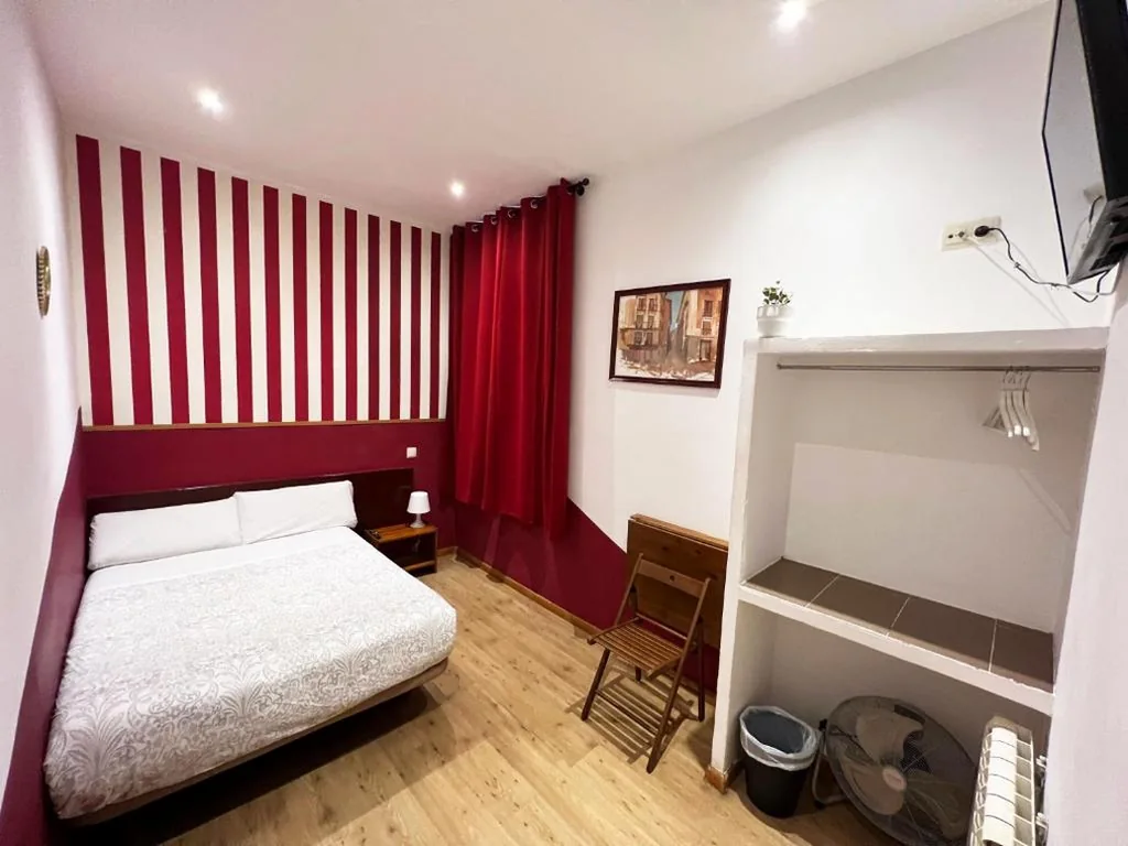 Doppelzimmer mit Gemeinschaftsbad — Hostal La Casa de La Plaza