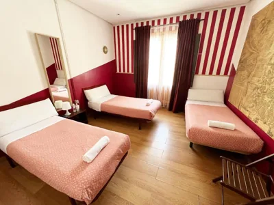Hostal La Casa de La Plaza — Foto 11