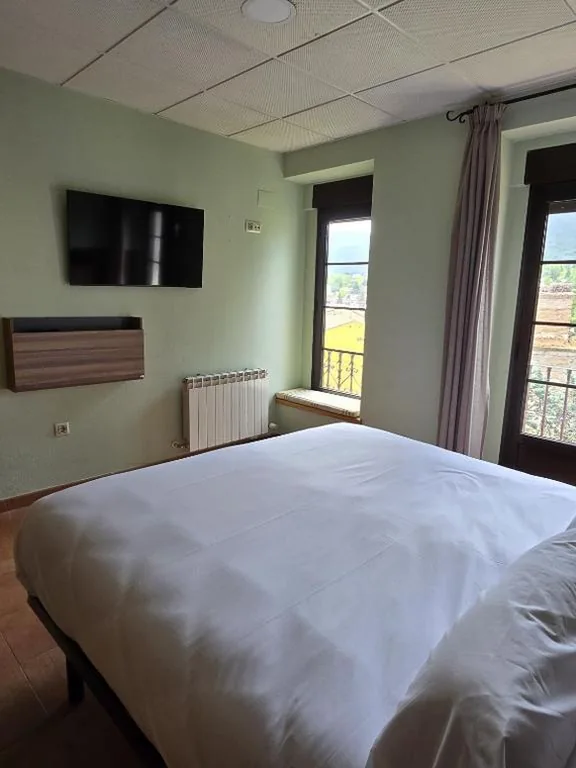 Hostal La Cigüeña Check-in Autónomo