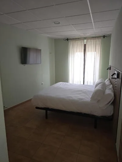 Hostal La Cigüeña Check-in Autónomo — foto 9