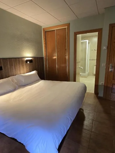 Hostal La Cigüeña Check-in Autónomo — foto 12