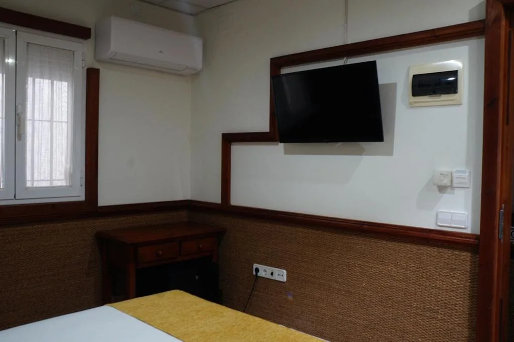 内侧大床房 — Hostal La Conileña