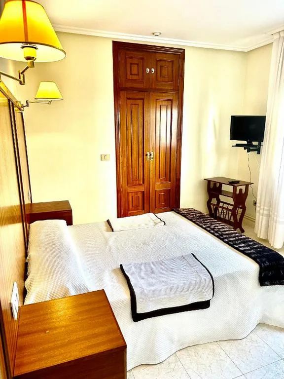 Habitación Individual — Hostal La Cubana
