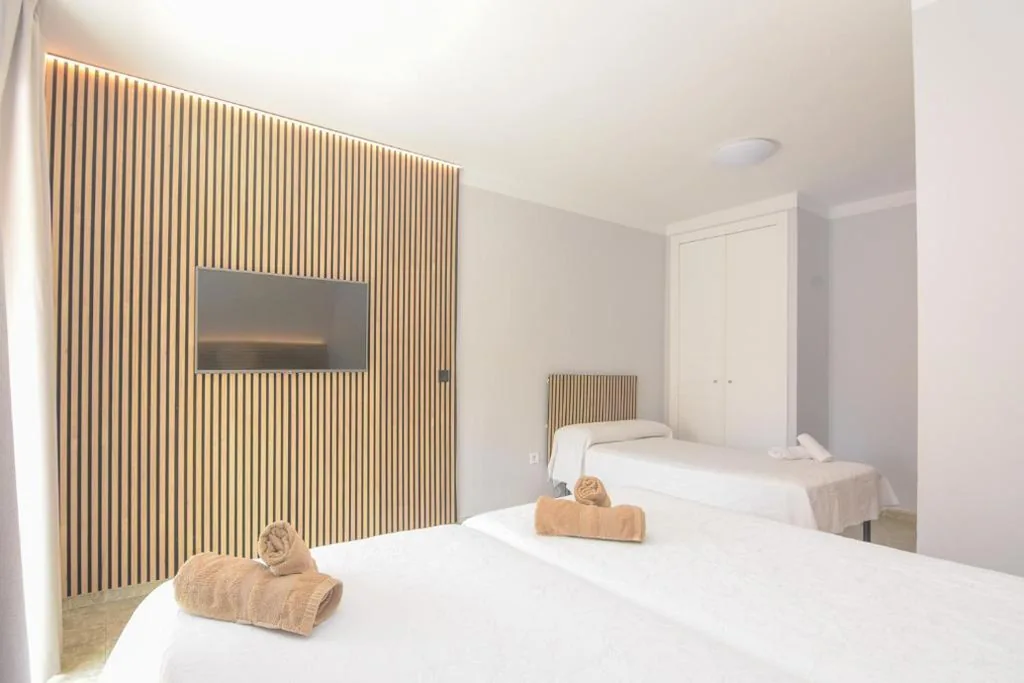 Quarto Triplo — Hostal La Ermita