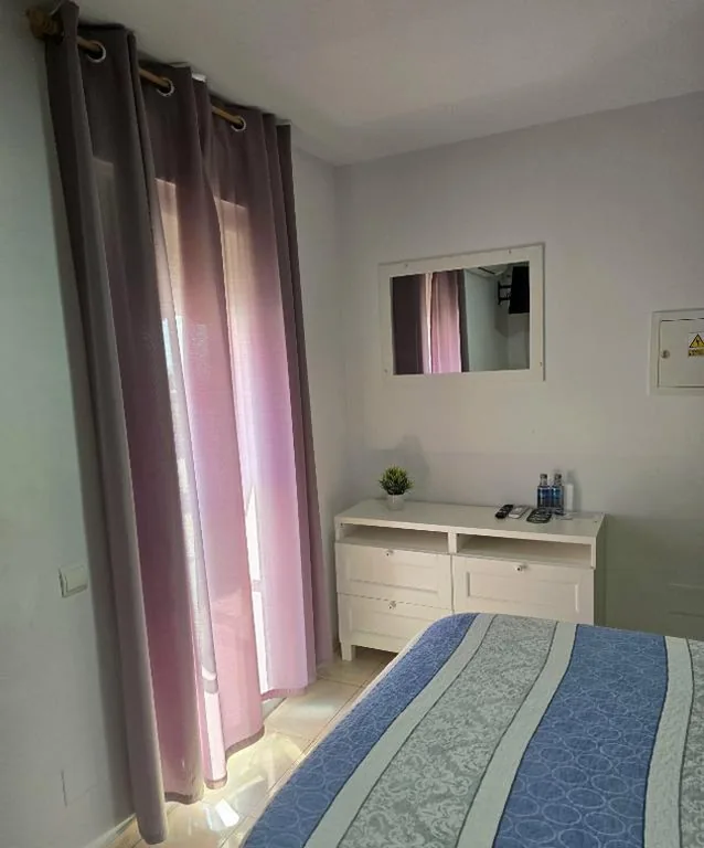 Camera matrimoniale Standard — HOSTAL LA ESTACION