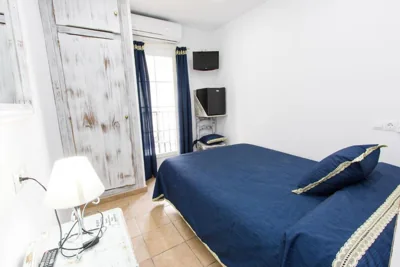 Hostal La Estrella — Foto 8