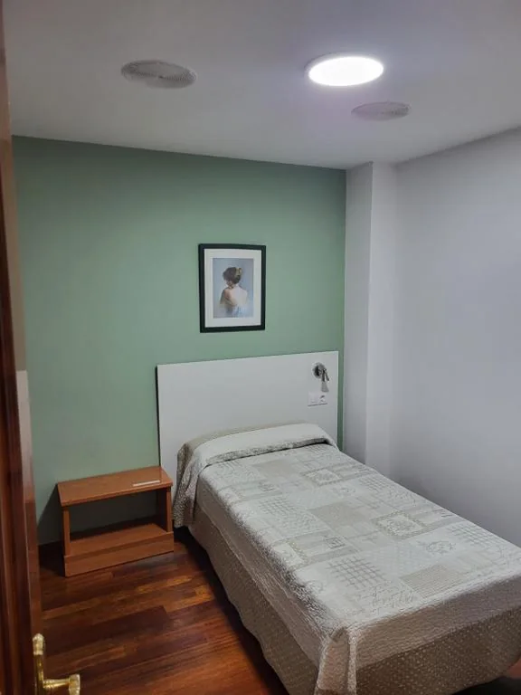 Camera singola senza finestra — Hostal La Frontera