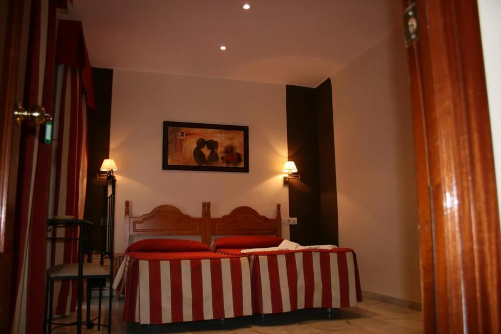 Habitación Doble - 1 o 2 camas — Hostal la Fuente