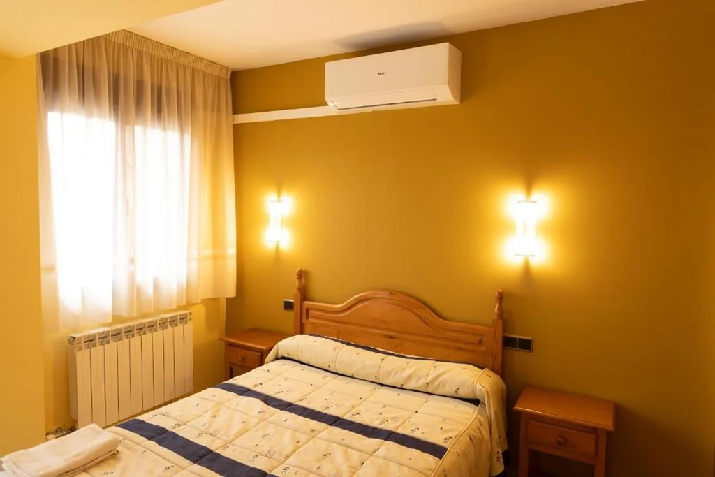 双人间 — HOSTAL La MARAVILLOSA DE VALDERAS