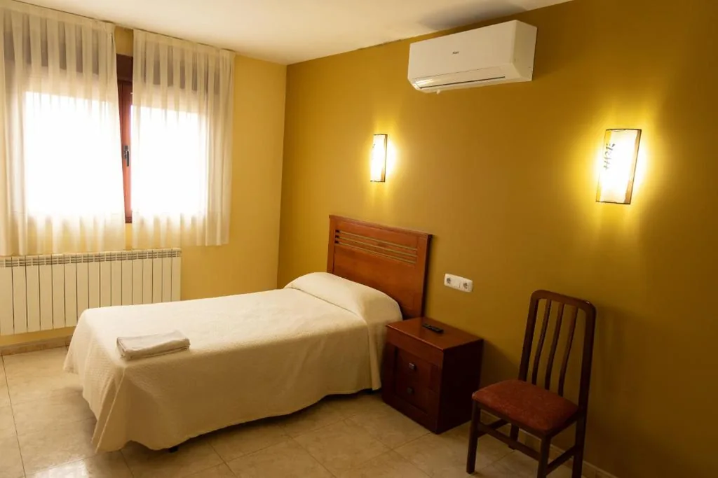 单人间 — HOSTAL La MARAVILLOSA DE VALDERAS