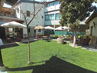 Hostal La Medina de Camponaraya — foto 3