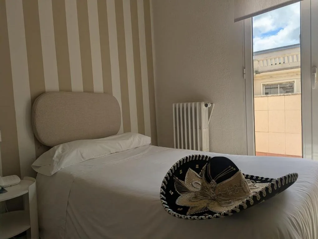 Habitación cuádruple — Hostal La Mexicana