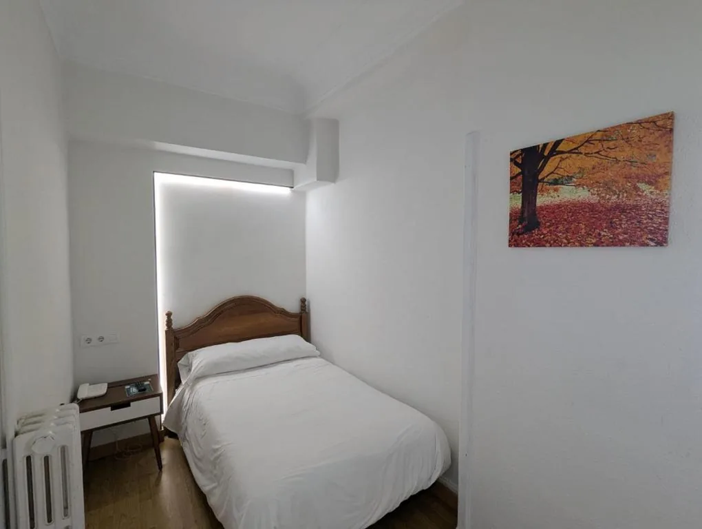 Habitación Individual — Hostal La Mexicana