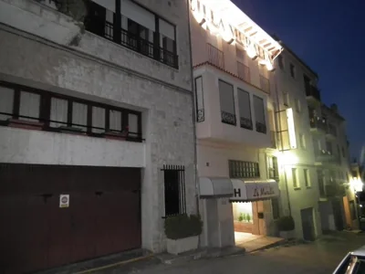 Hostal La Muralla — photo 12