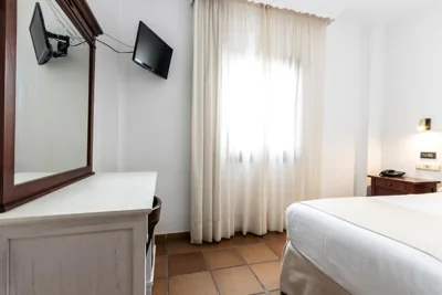 Hostal La Muralla — photo 7