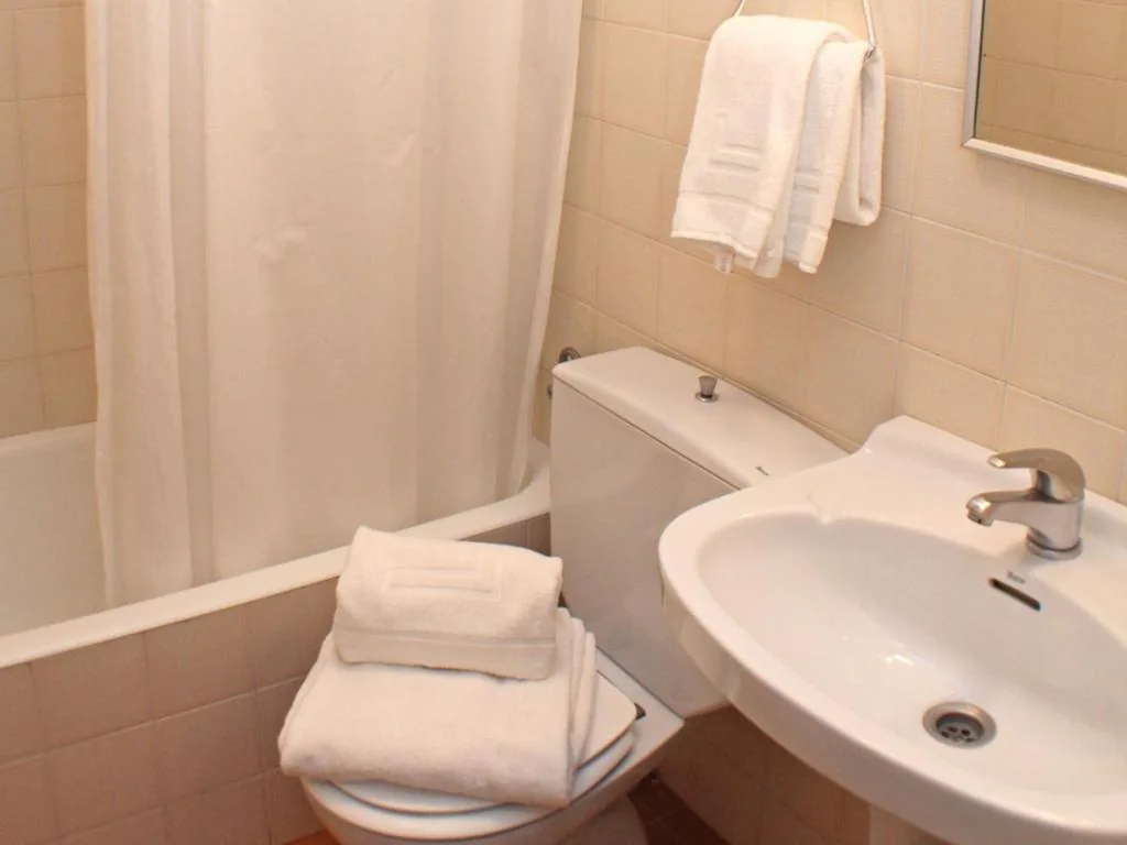 Doppelzimmer – 2 Betten — Hostal la Parrilla