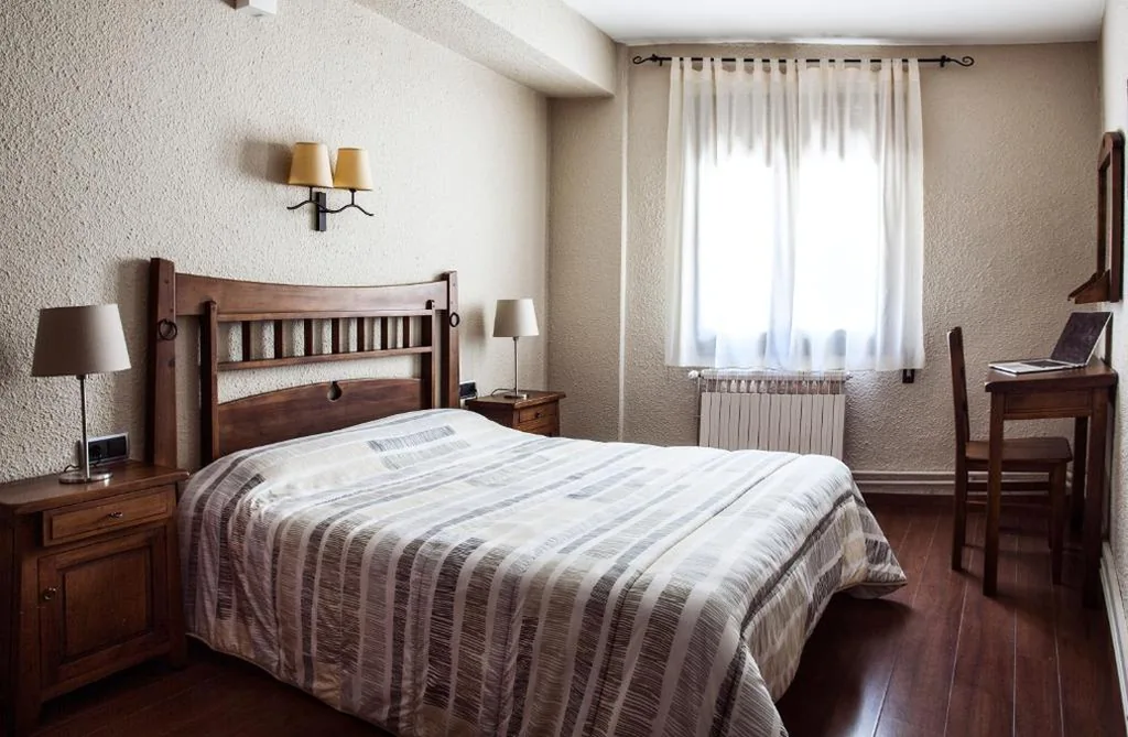 Camera doppia — Hostal La Plaça