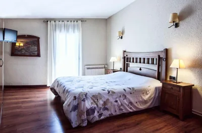 Hostal La Plaça — foto 6