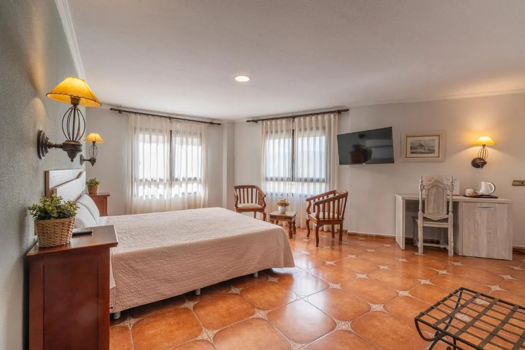 Room with Large Double Bed — Hostal La Posada
