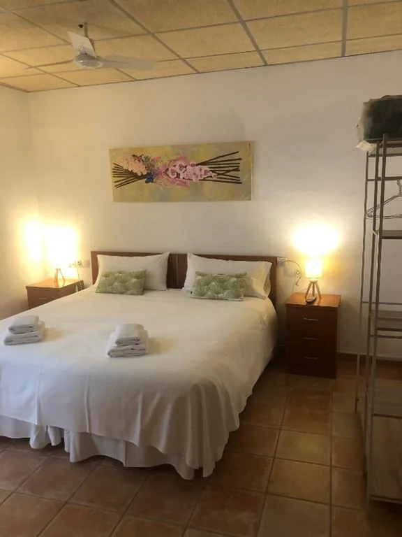 Chambre double - 1 ou 2 lits — Hostal la Salut de Terrades