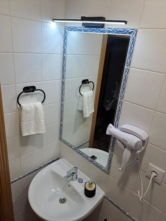 Camera singola piccola — Hostal LA SIERRA