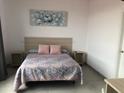 hostal la taurina — foto 4