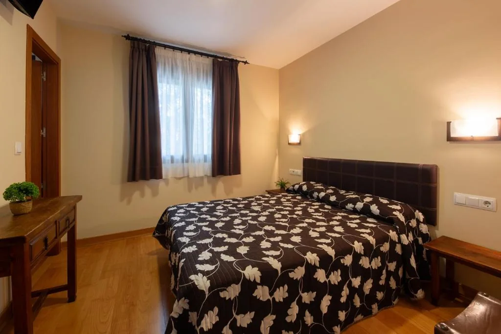 Matrimoniale — Hostal LaPerdiz