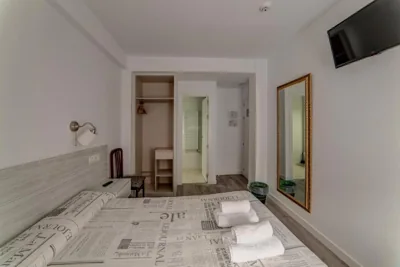 Hostal Lar — Foto 5