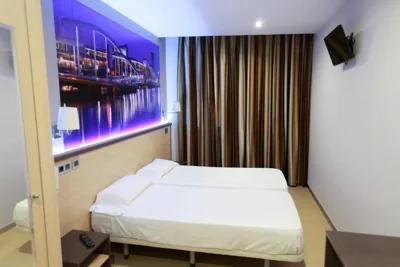 Hostal Las Flores Ramblas — foto 12