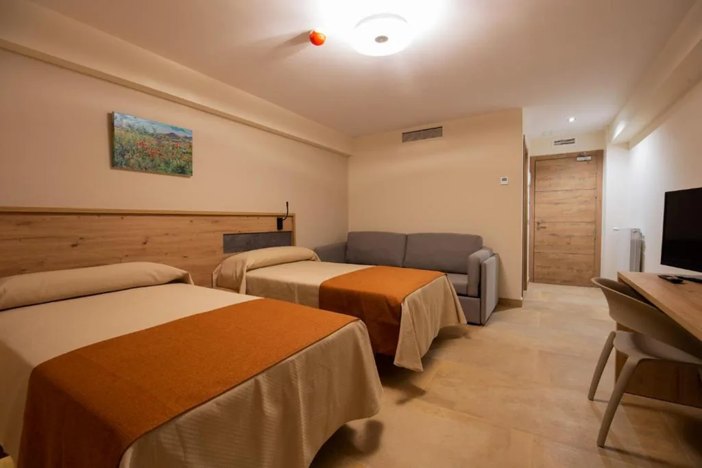 Camera doppia Superior - 2 letti — Hostal Las Grullas