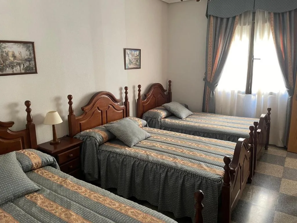 Chambre triple — Hostal Las Palomas