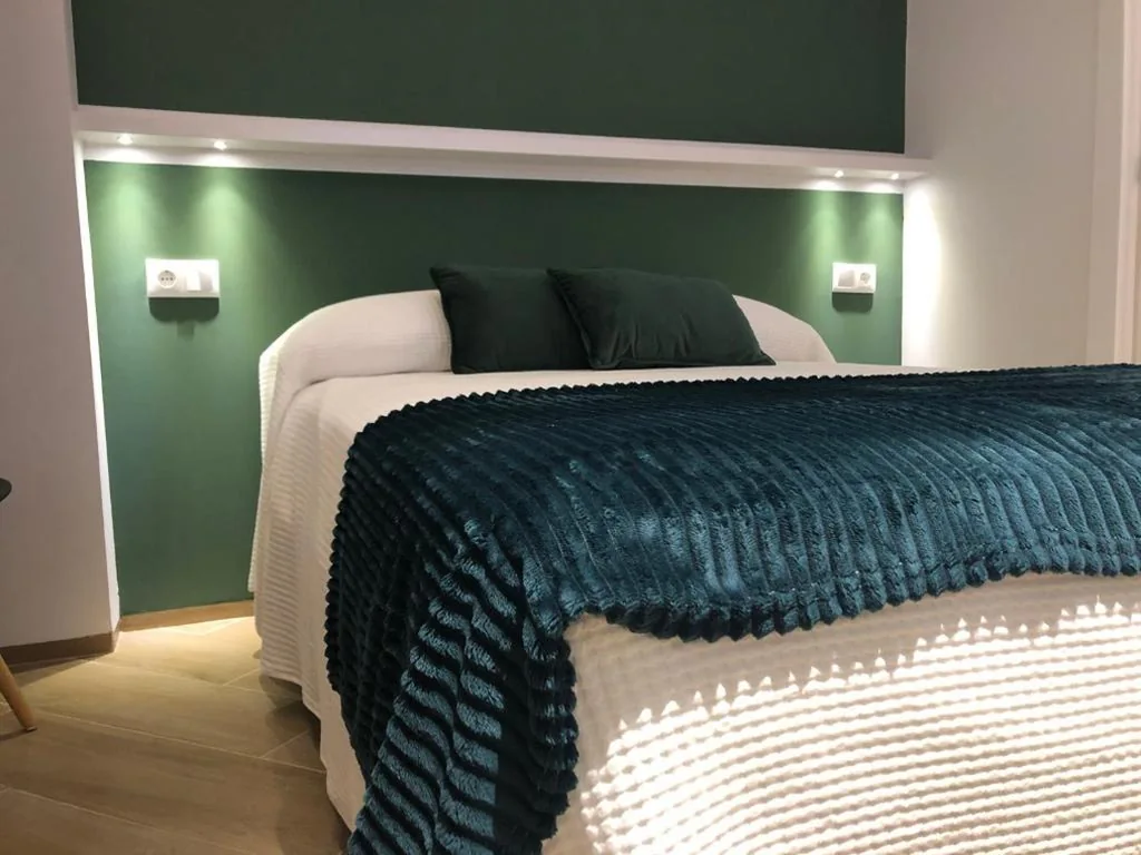 Habitación Doble Económica — Hostal León