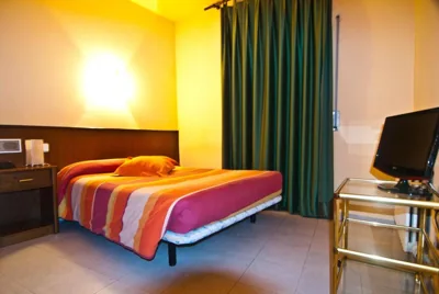 Hostal Les Collades — Foto 7