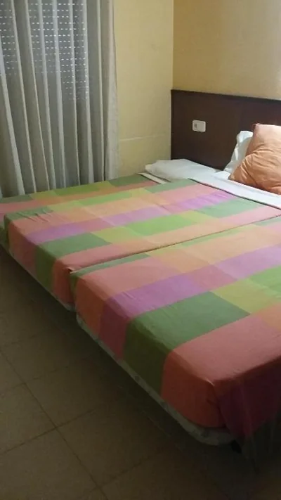 Hostal Les Collades — Foto 9