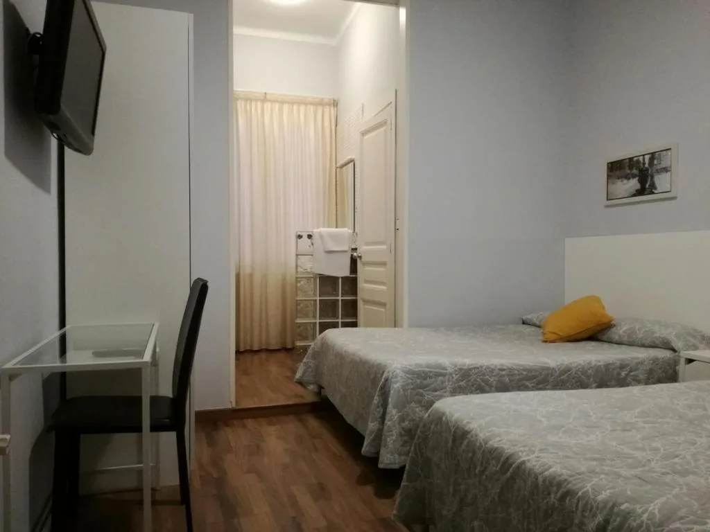 Quarto Familiar — Hostal Lesseps