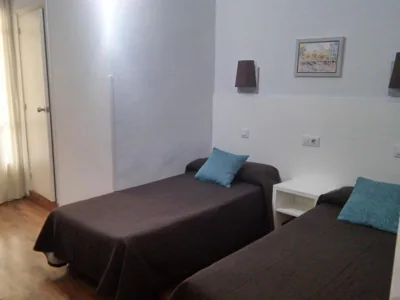Hostal Lesseps — foto 12